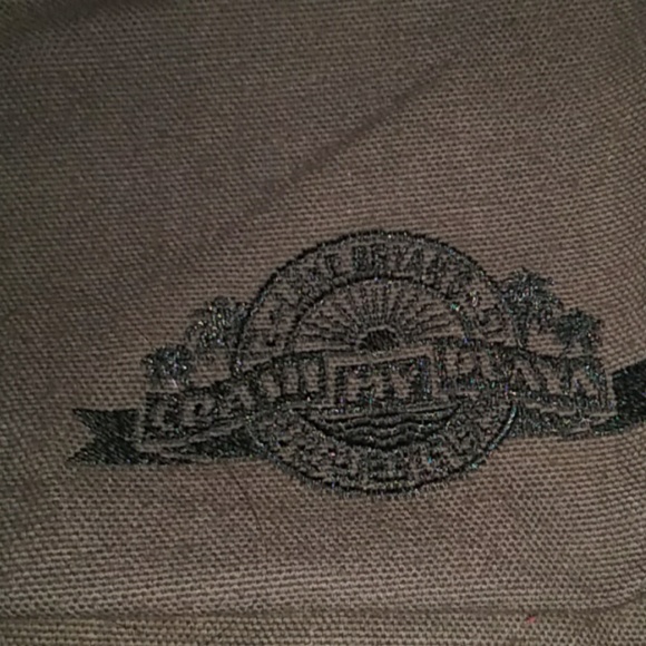 Backpack - Picture 3 of 4